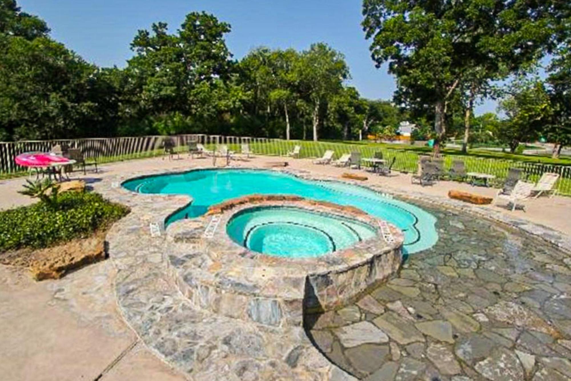 Water Wheel Resort Condo Resort New Braunfels Zewnętrze zdjęcie